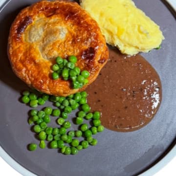 The Den 的Pete's Pies 馅饼